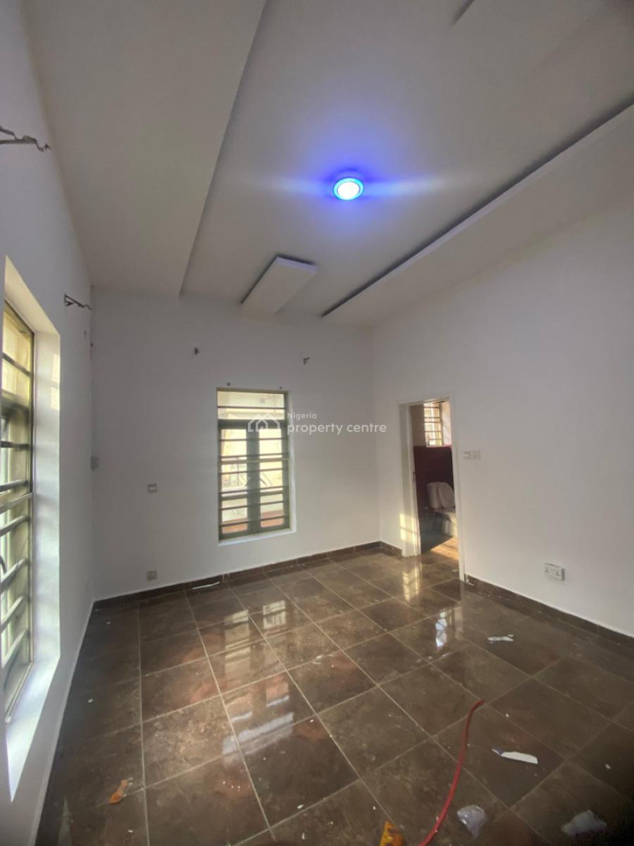 Spacious Room in a Shared Apartment, Idado Estate, Lekki, Lagos, House for Rent