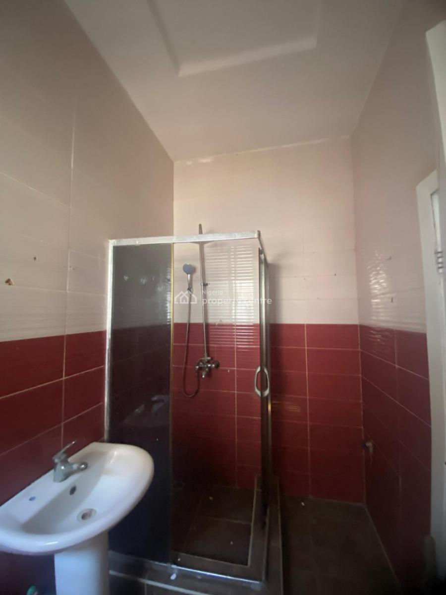 Spacious Room in a Shared Apartment, Idado Estate, Lekki, Lagos, House for Rent