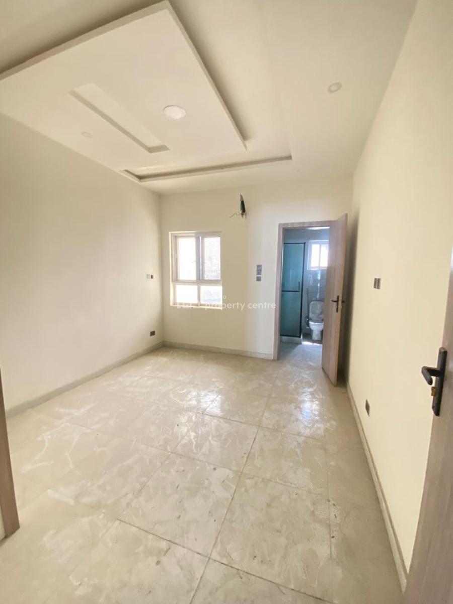 Spacious 2 Bedroom Apartment with Pool and Gym, Ikate, Lekki, Lagos, Flat / Apartment for Rent