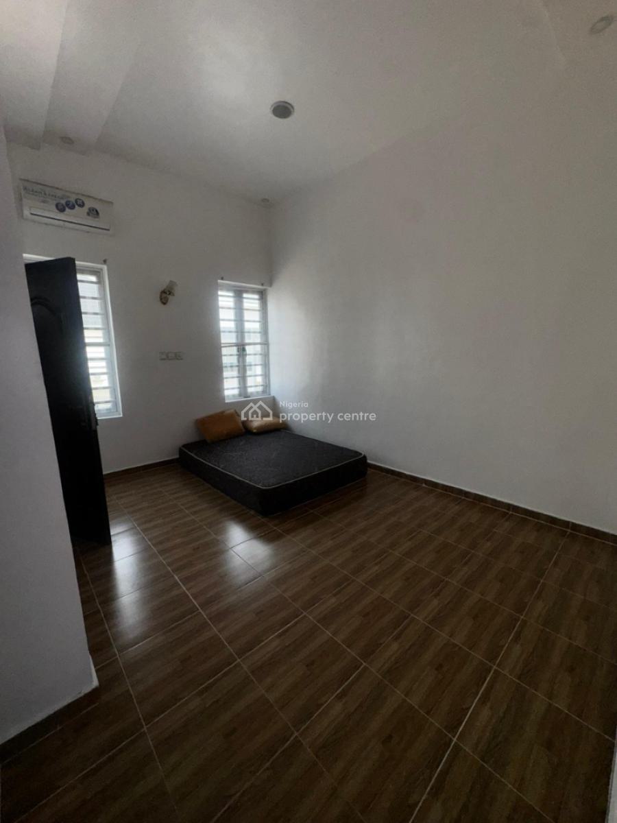 Partly Furnished Spacious Semi Master with Shared Kitchen, Orchid Buena Vista, Lekki, Lagos, Flat / Apartment for Rent