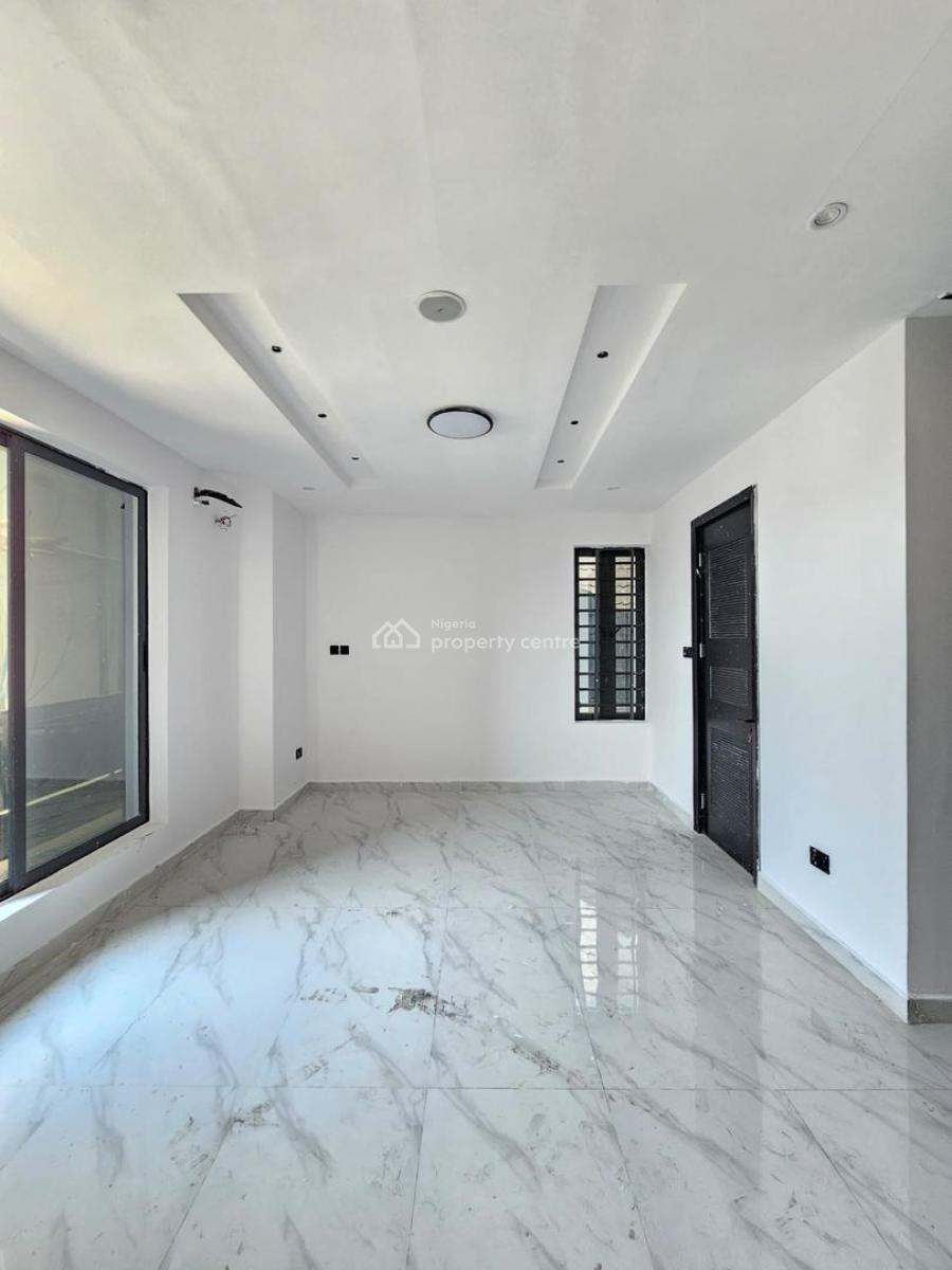 Luxury Spacious 1 Bedroom Apartment with Elevator, Ologolo, Lekki, Lagos, Block of Flats for Sale