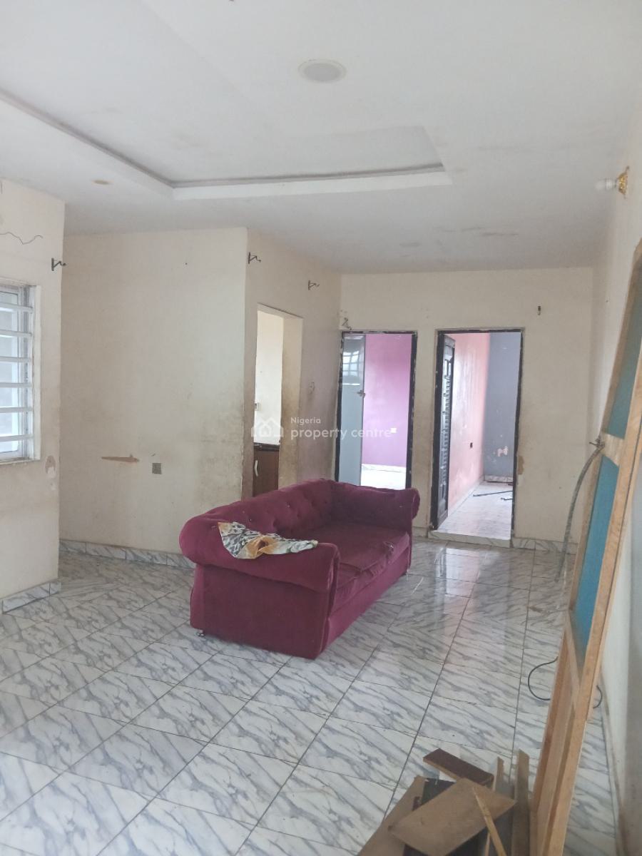Fantastic Lovely 2-bedroom All Rooms En-suite, Shomolu, Lagos, Flat / Apartment for Rent
