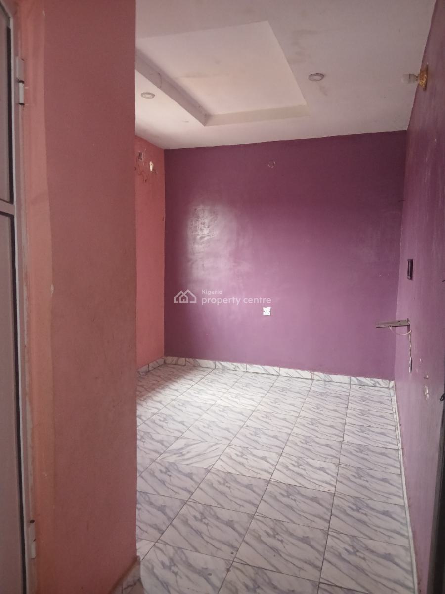 Fantastic Lovely 2-bedroom All Rooms En-suite, Shomolu, Lagos, Flat / Apartment for Rent