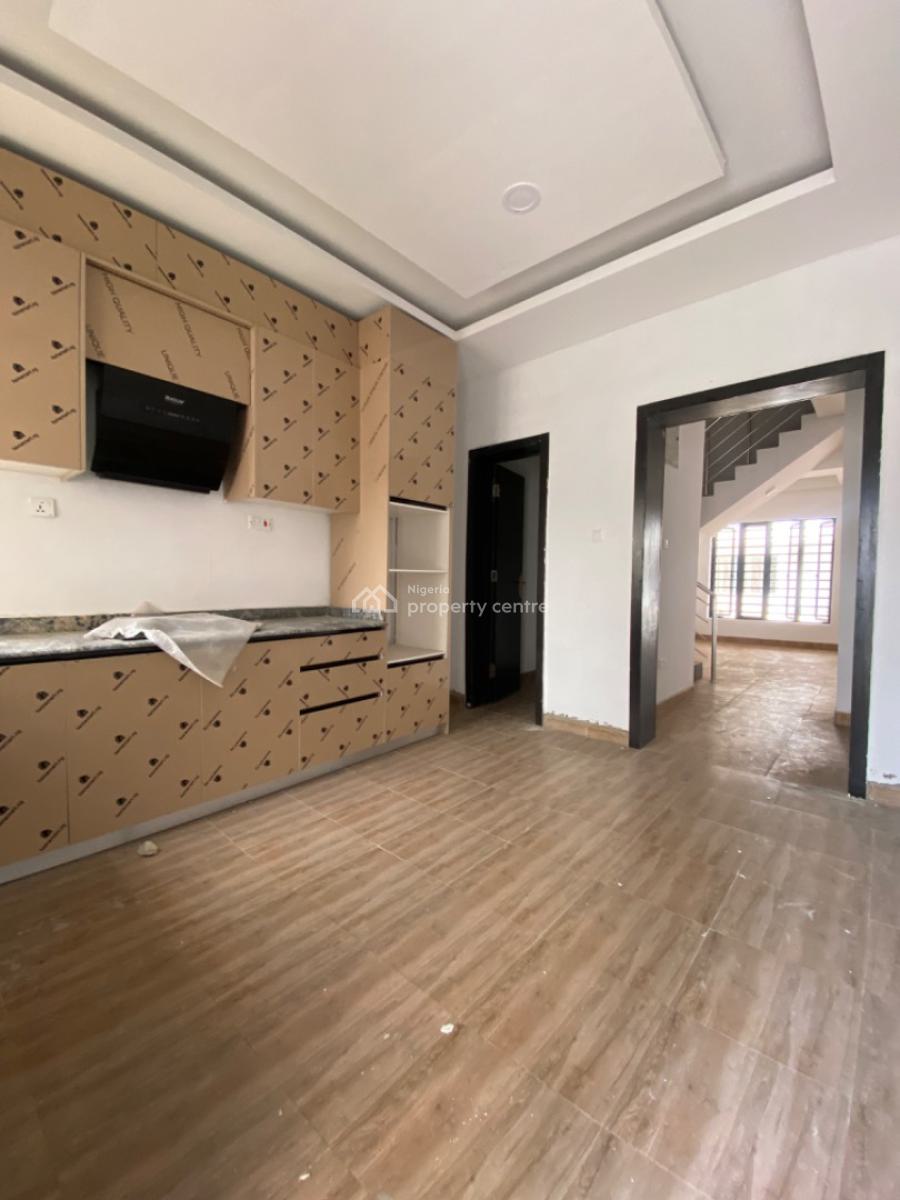 4bedroom Terrace  Duplex with Spacious Rooms, Off Orchid Road, Lekki Phase 2, Lekki, Lagos, Terraced Duplex for Sale