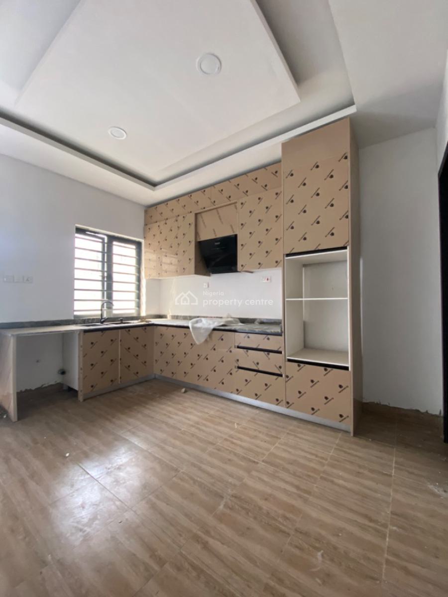 4bedroom Terrace  Duplex with Spacious Rooms, Off Orchid Road, Lekki Phase 2, Lekki, Lagos, Terraced Duplex for Sale