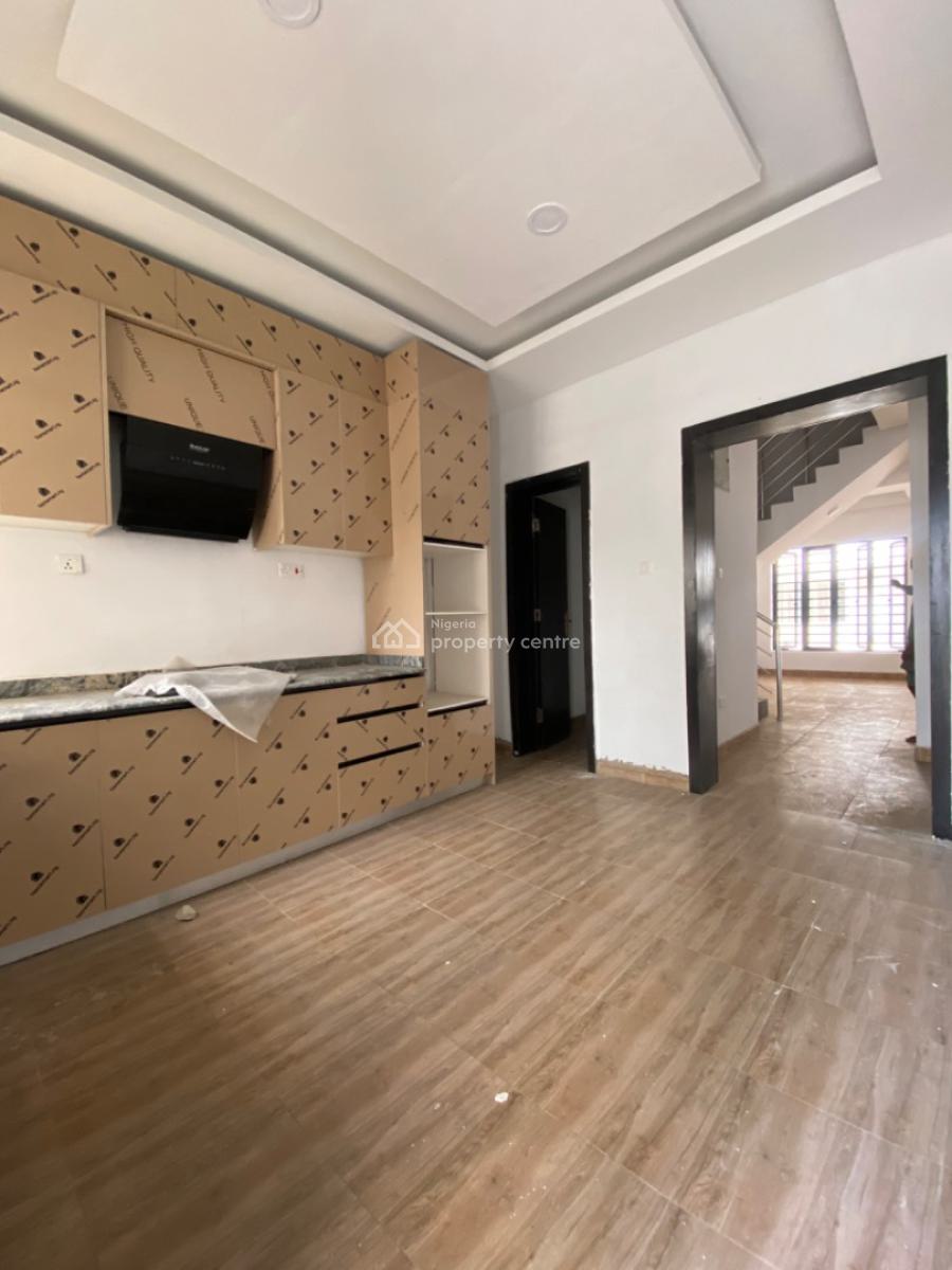 4bedroom Terrace  Duplex with Spacious Rooms, Off Orchid Road, Lekki Phase 2, Lekki, Lagos, Terraced Duplex for Sale