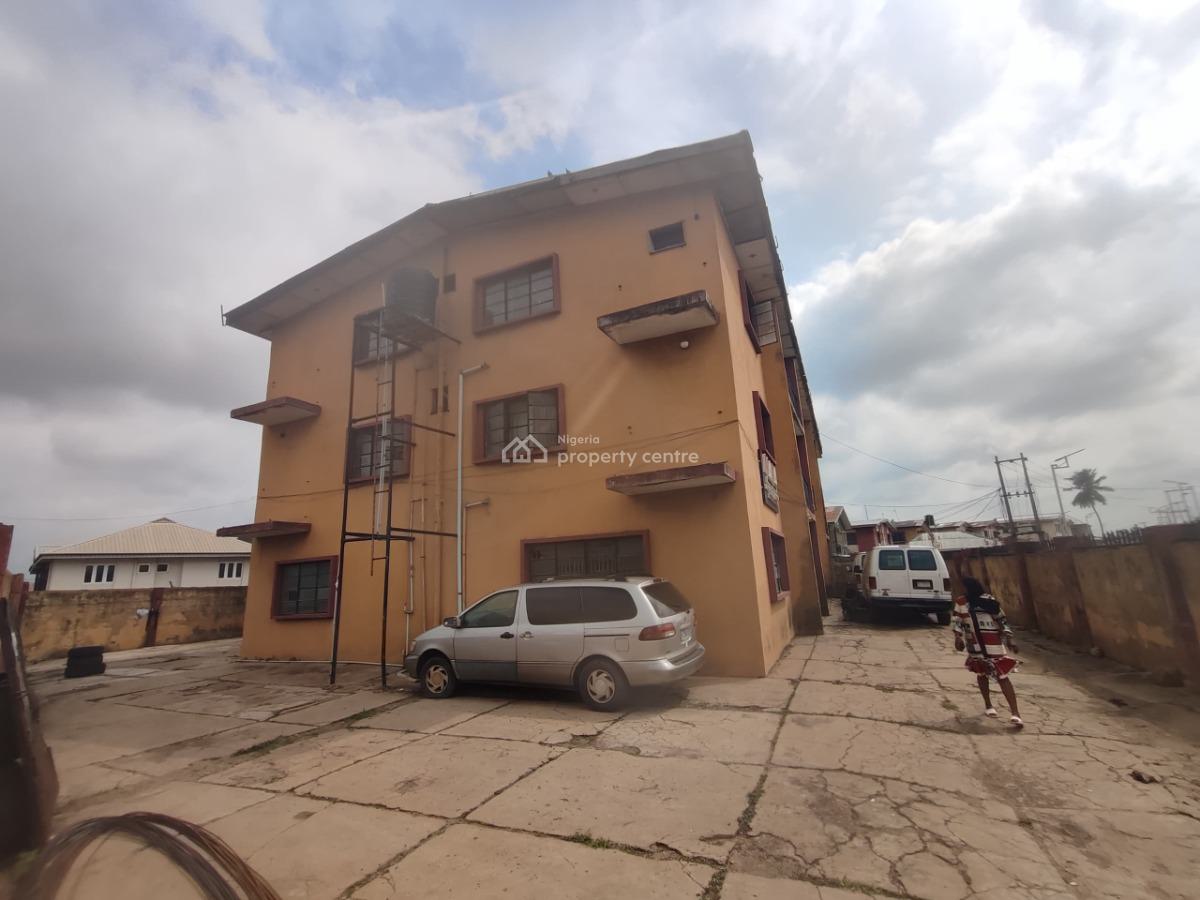 a 3-storey of 6 Block of 3-bed, Ganiyu Bello Street Felele, Challenge, Ibadan, Oyo, Block of Flats for Sale
