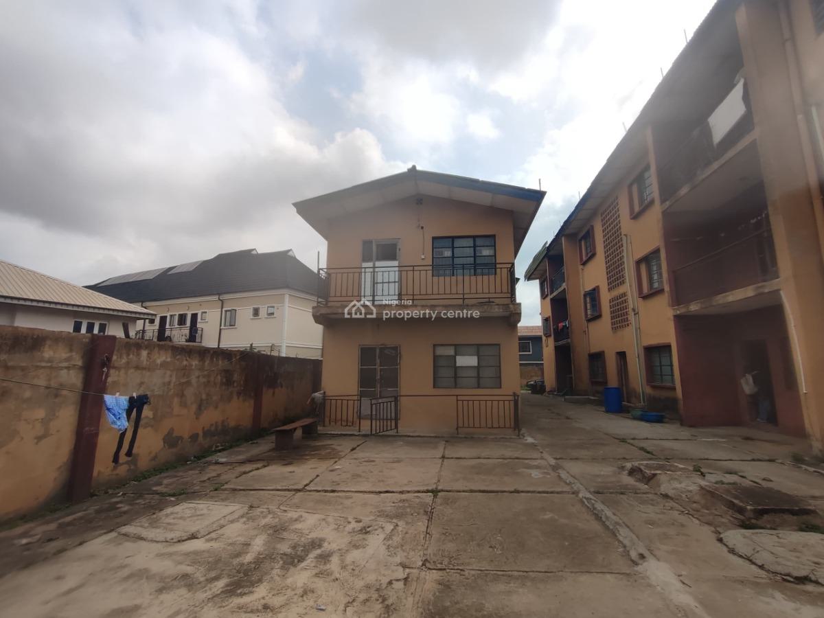 a 3-storey of 6 Block of 3-bed, Ganiyu Bello Street Felele, Challenge, Ibadan, Oyo, Block of Flats for Sale