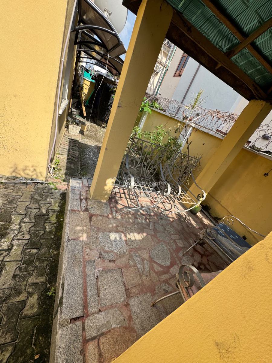 a 1 Bedroom Apartment Bq with Swimming Pool, Off Admiralty Way, Lekki Phase 1, Lekki, Lagos, Mini Flat (room and Parlour) for Rent