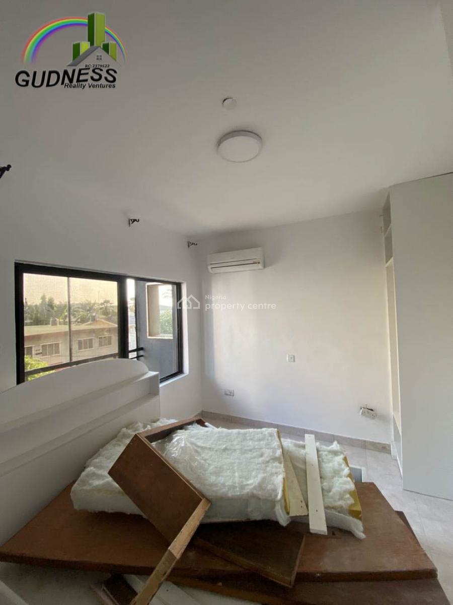 4 Bedroom Self-serviced Terrace, Victoria Island (vi), Lagos, Flat / Apartment for Rent