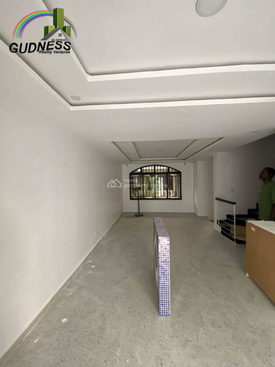 4 Bedroom Self-serviced Terrace, Victoria Island (vi), Lagos, Flat / Apartment for Rent