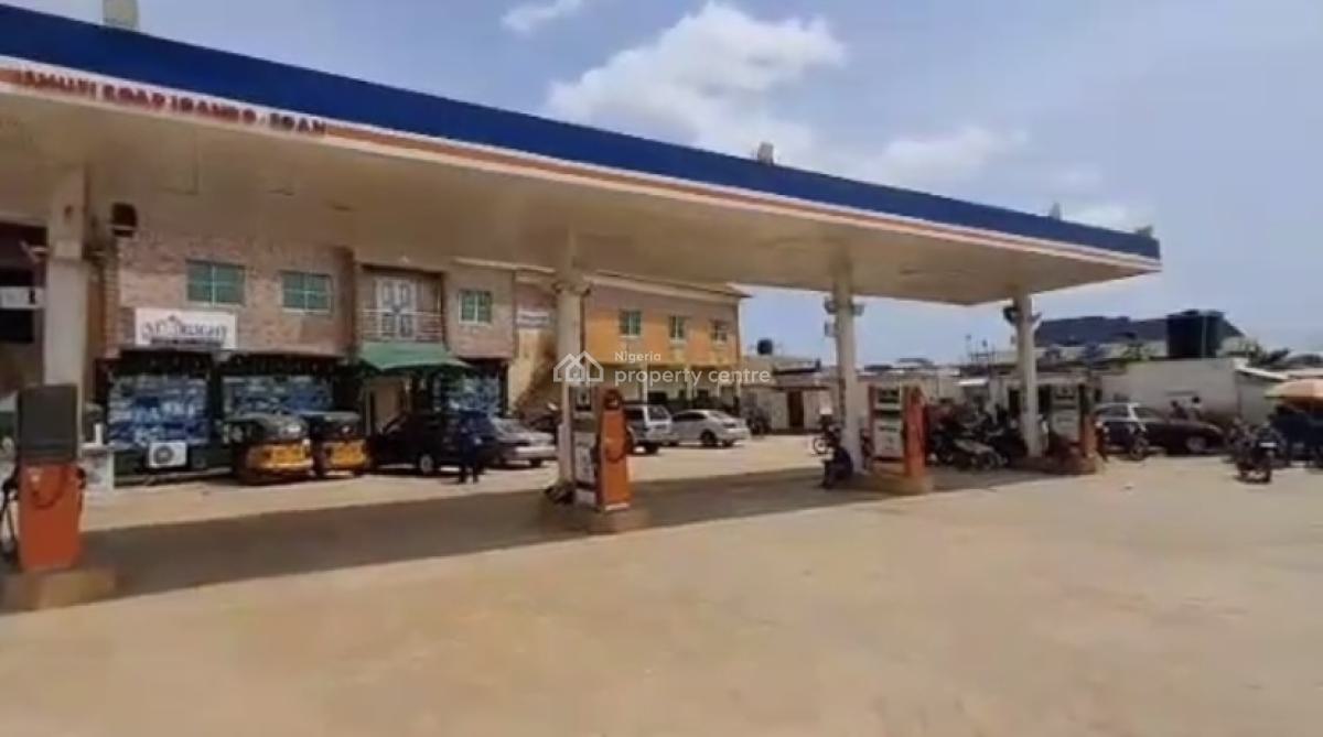 Well Maintained Filling Station, Ishuti Road, Igando, Alimosho, Lagos, Filling Station for Sale