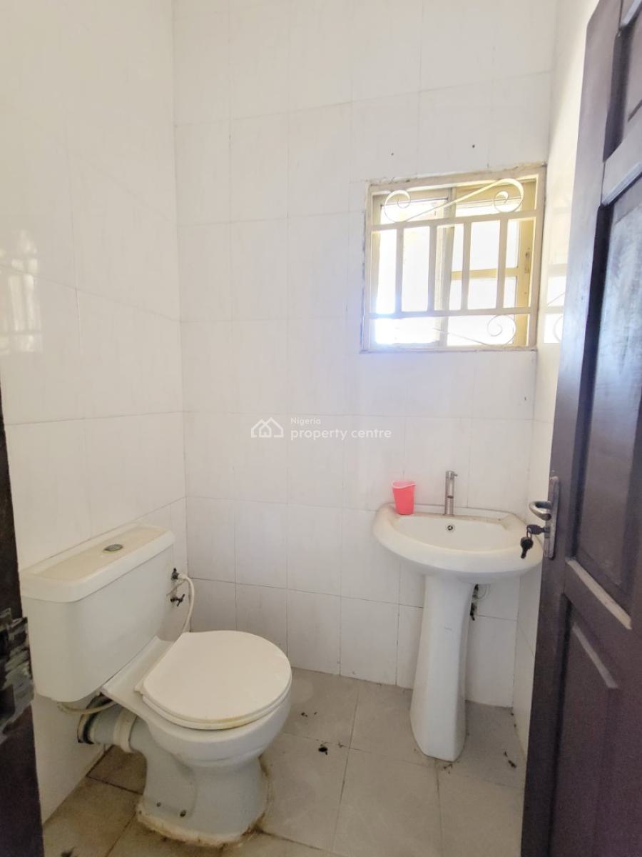 Standard and Spacious 3bedroom Flat, First Unity Estate, Badore, Ajah, Lagos, Flat / Apartment for Rent