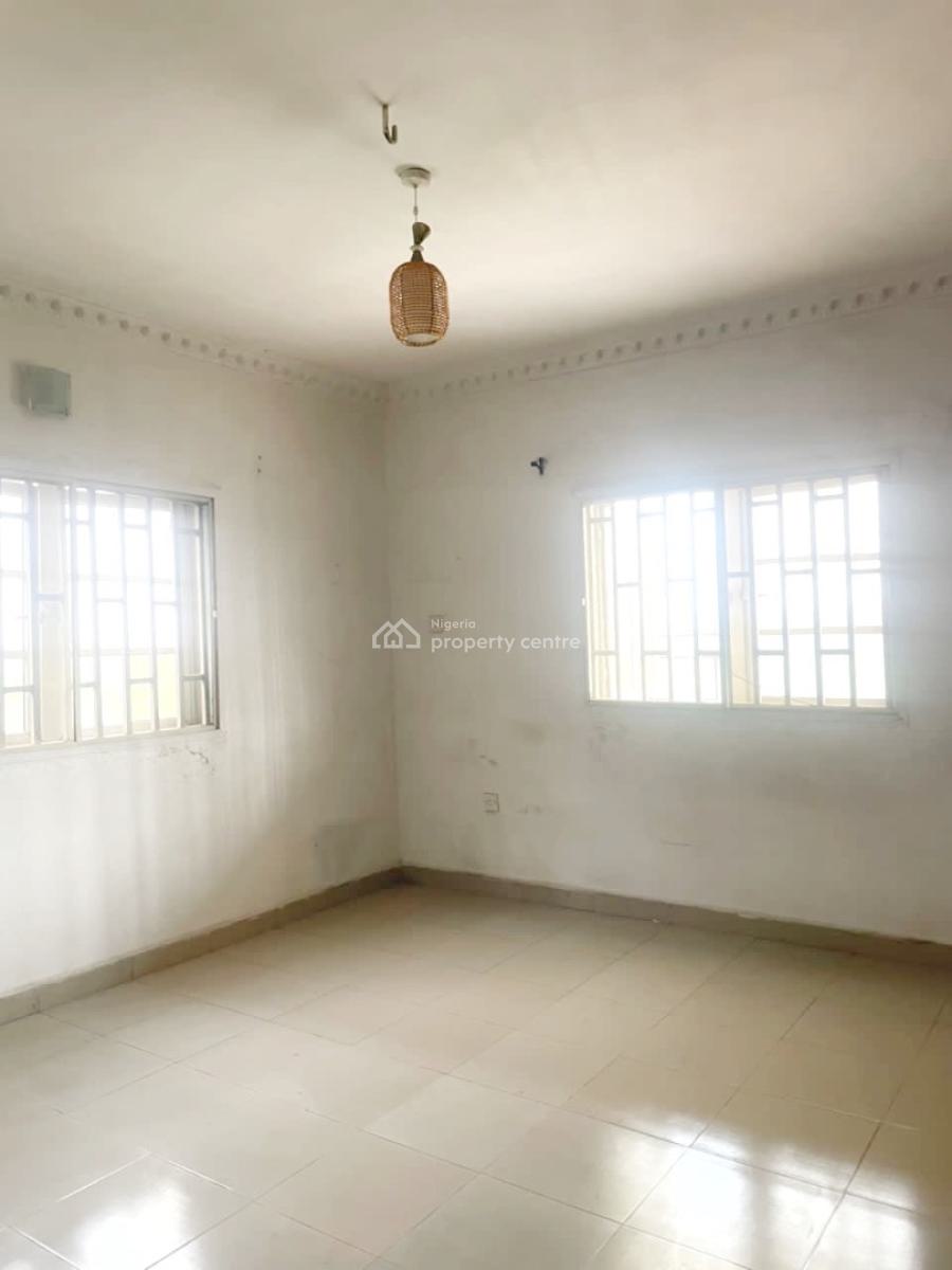 Luxury 3 Bedroom Flat, Gra Phase 1, Magodo, Lagos, Flat / Apartment for Rent