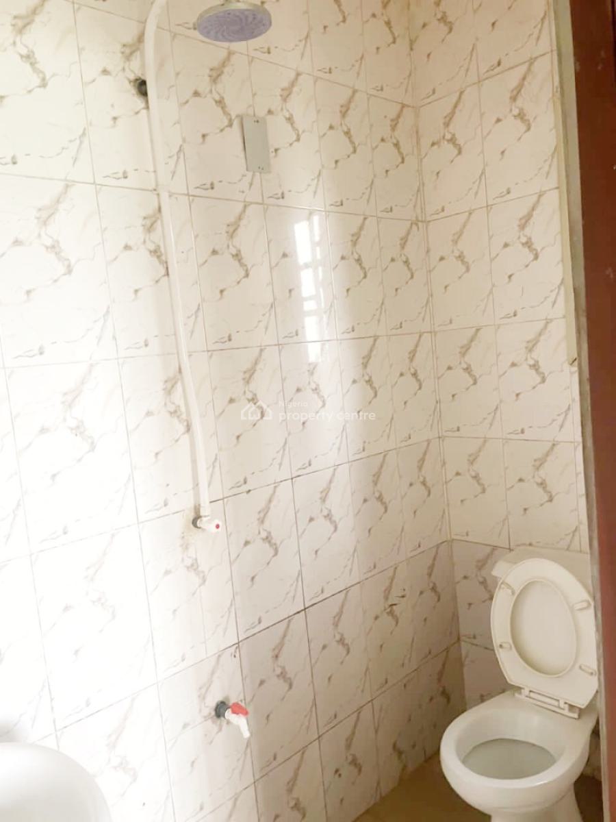 Luxury 3 Bedroom Flat, Gra Phase 1, Magodo, Lagos, Flat / Apartment for Rent