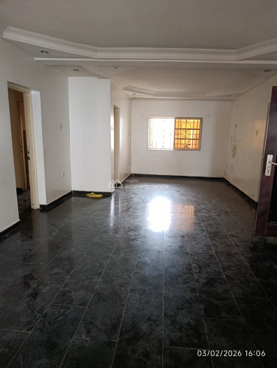 3bedroom Flat @ Utako, Wuye Main Very Close to Utako, Wuye, Abuja, Flat / Apartment for Rent