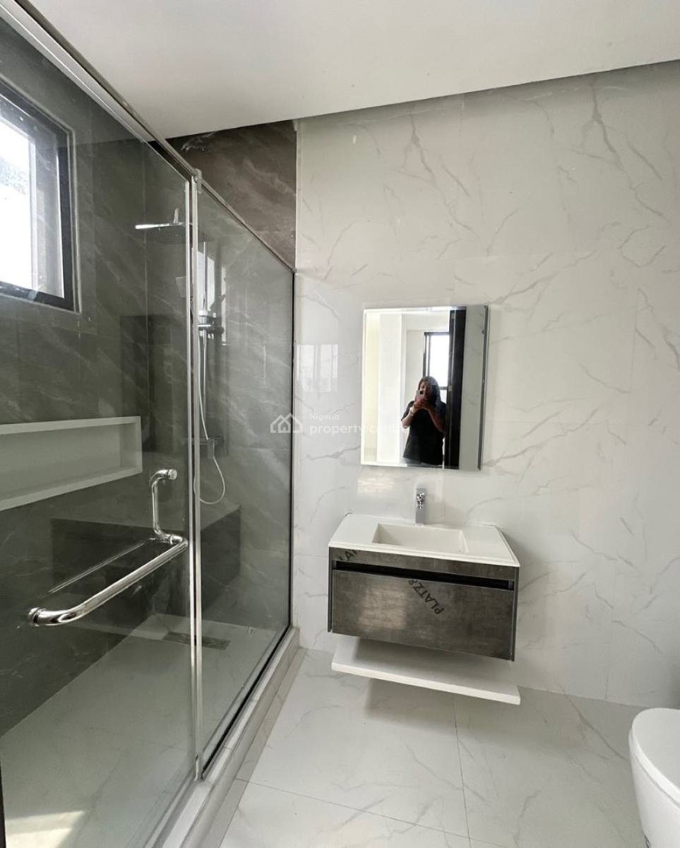 Luxury 4 Bedroom Maisonette, Ikoyi, Lagos, Block of Flats for Sale