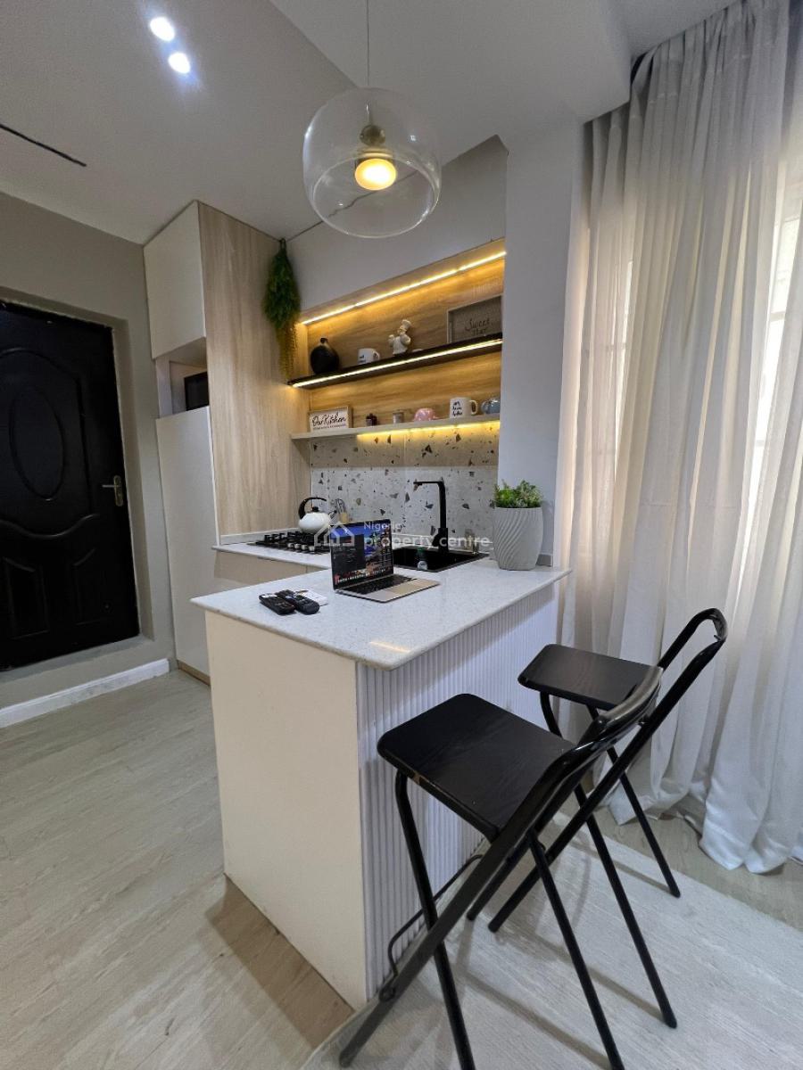 Spacious Furnished Mini Flat Apartment, Lekki Right, Lekki Phase 1, Lekki, Lagos, Mini Flat (room and Parlour) for Rent