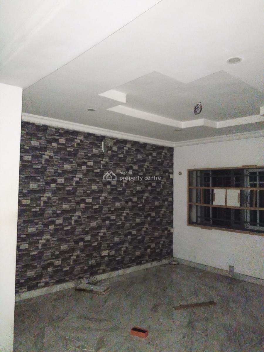 2 Bedroom Flat, Alagomeji, Yaba, Lagos, Flat / Apartment for Rent