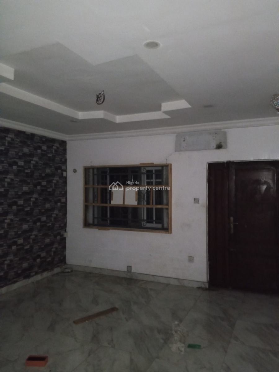 2 Bedroom Flat, Alagomeji, Yaba, Lagos, Flat / Apartment for Rent