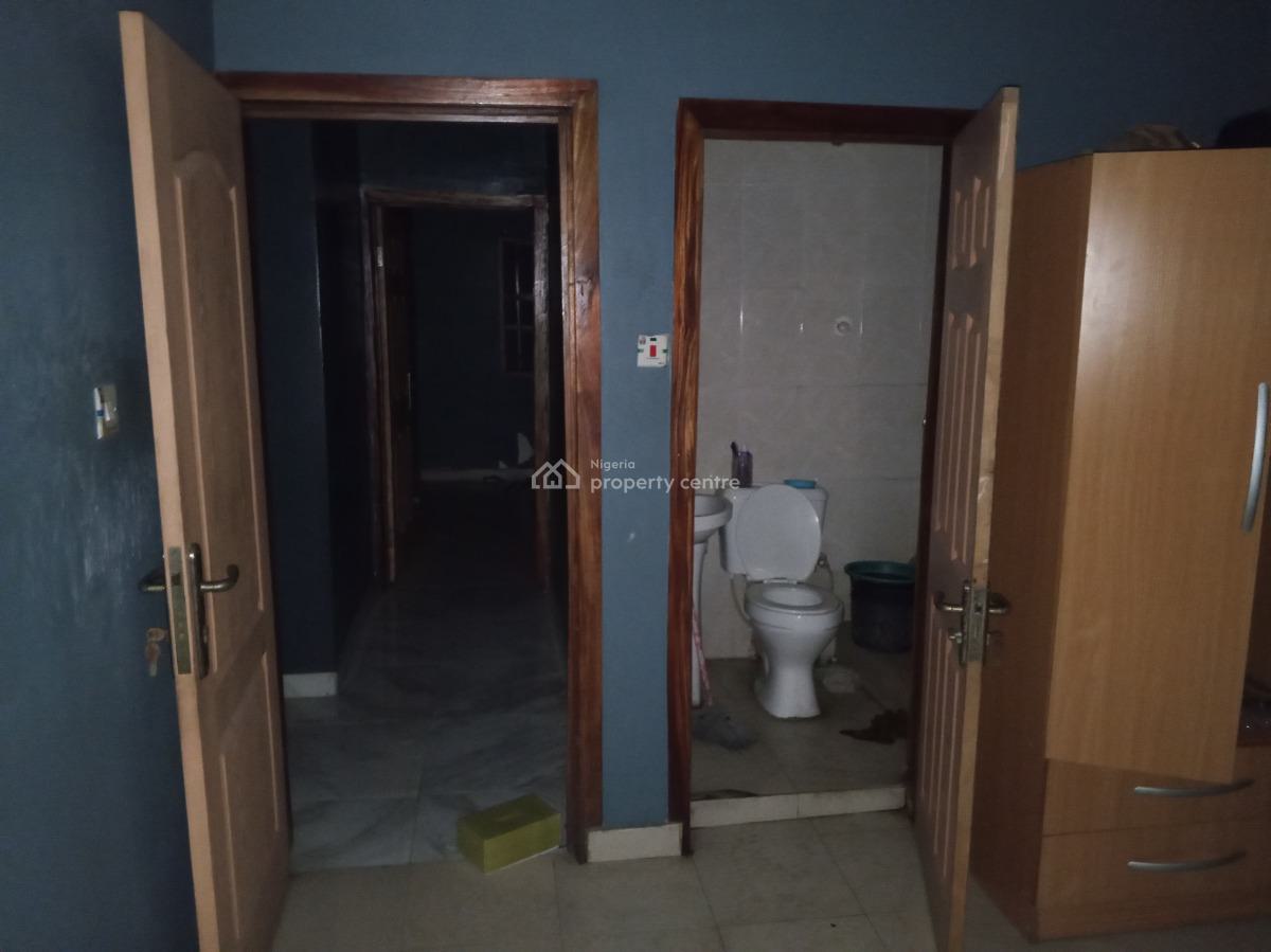 2 Bedroom Flat, Alagomeji, Yaba, Lagos, Flat / Apartment for Rent
