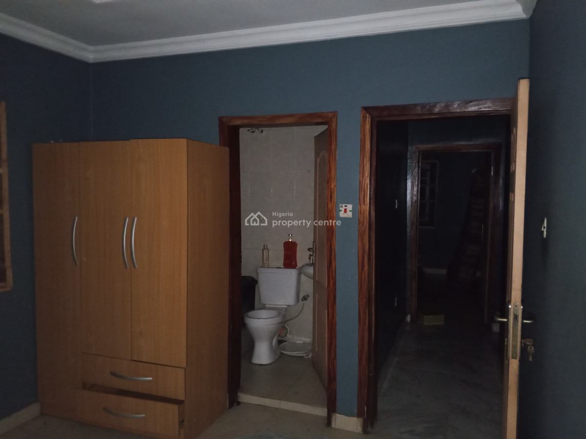 2 Bedroom Flat, Alagomeji, Yaba, Lagos, Flat / Apartment for Rent