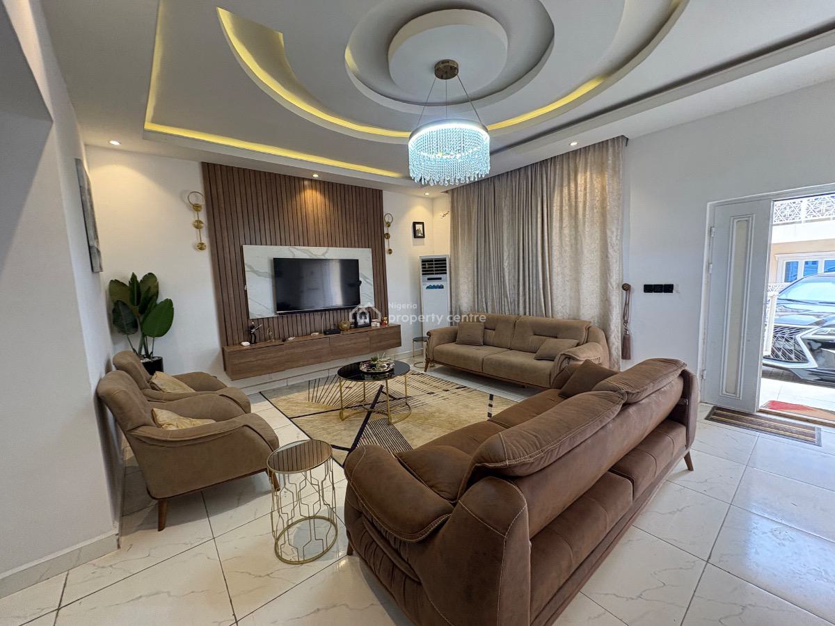 Fully Furnished 3bedroom Apartment in an Estate Fully Tarred Road, Katampe Main, Fully Tarred Road, Katampe (main), Katampe, Abuja, Flat / Apartment for Rent