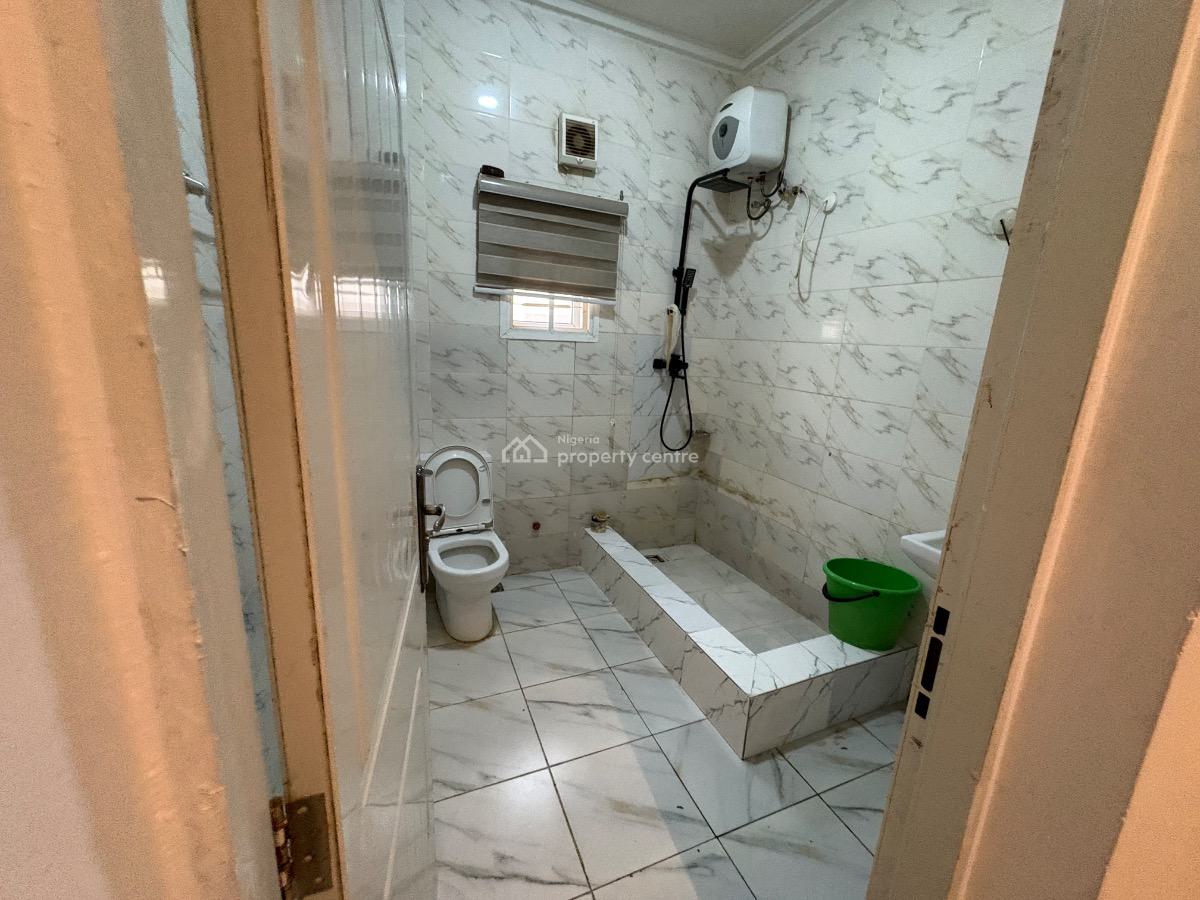 Fully Furnished 3bedroom Apartment in an Estate Fully Tarred Road, Katampe Main, Fully Tarred Road, Katampe (main), Katampe, Abuja, Flat / Apartment for Rent