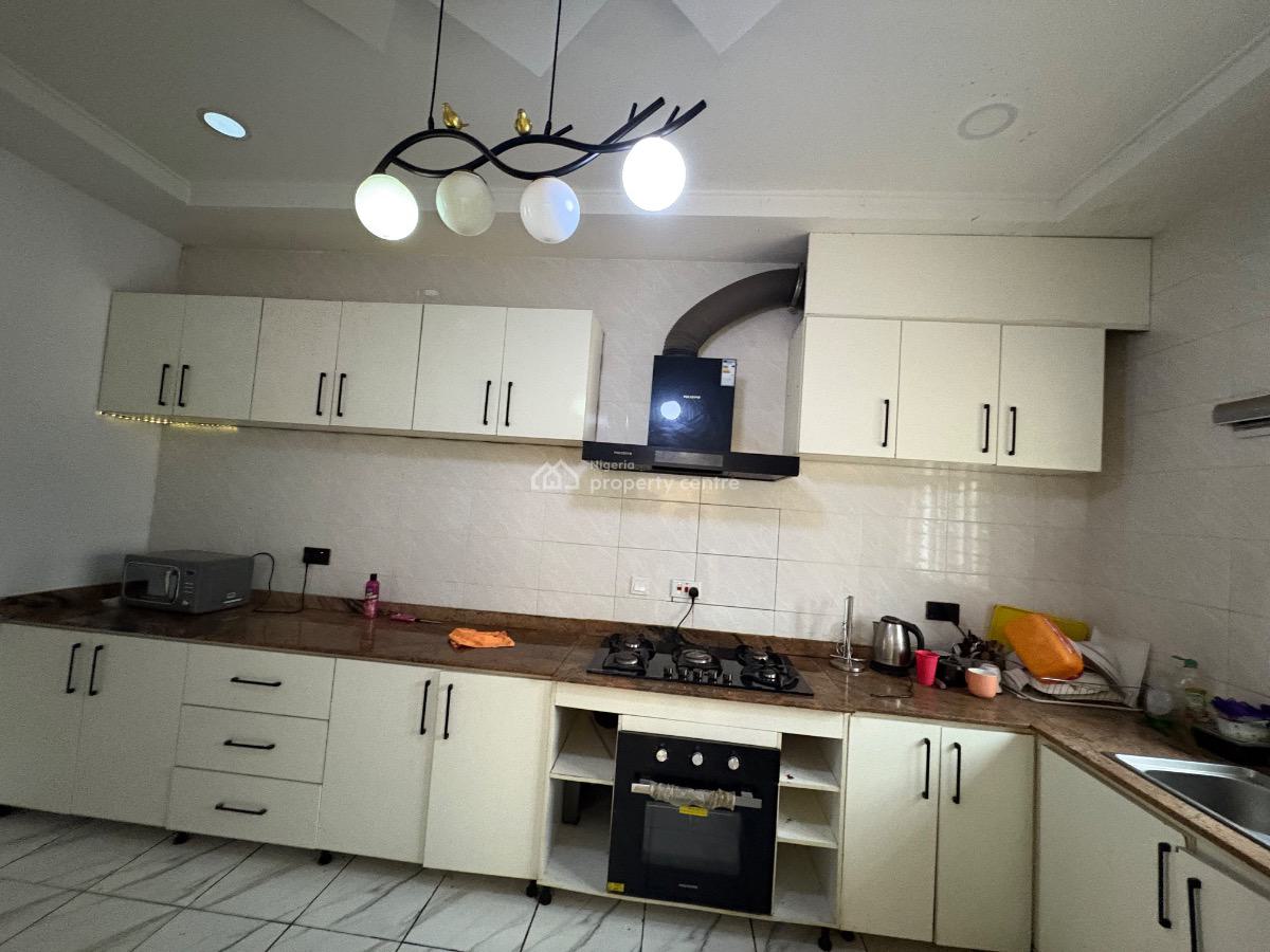 Fully Furnished 3bedroom Apartment in an Estate Fully Tarred Road, Katampe Main, Fully Tarred Road, Katampe (main), Katampe, Abuja, Flat / Apartment for Rent