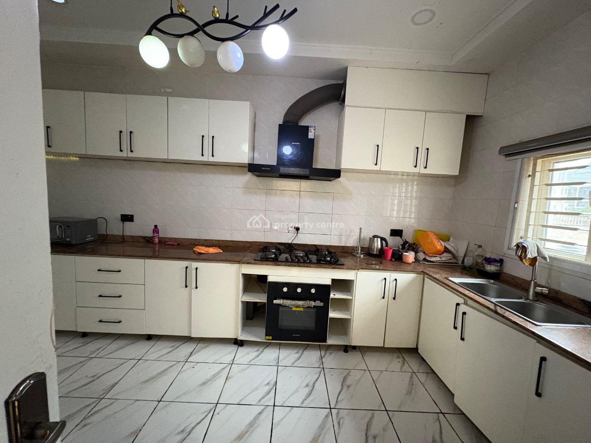 Fully Furnished 3bedroom Apartment in an Estate Fully Tarred Road, Katampe Main, Fully Tarred Road, Katampe (main), Katampe, Abuja, Flat / Apartment for Rent