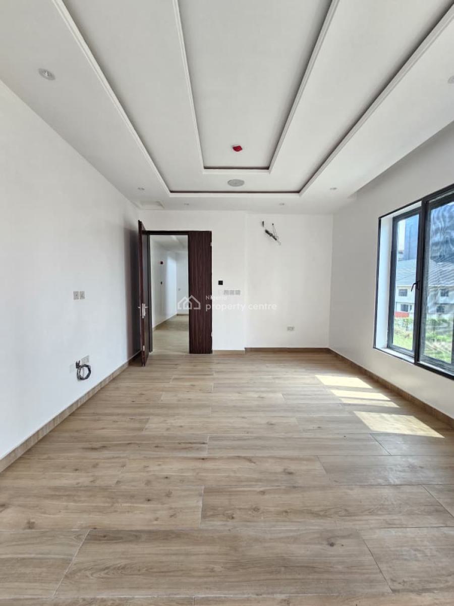 Spacious 2 Bedroom Apartment with a Gym in a Secure Estate, Ikate, Lekki, Lagos, Flat / Apartment for Sale