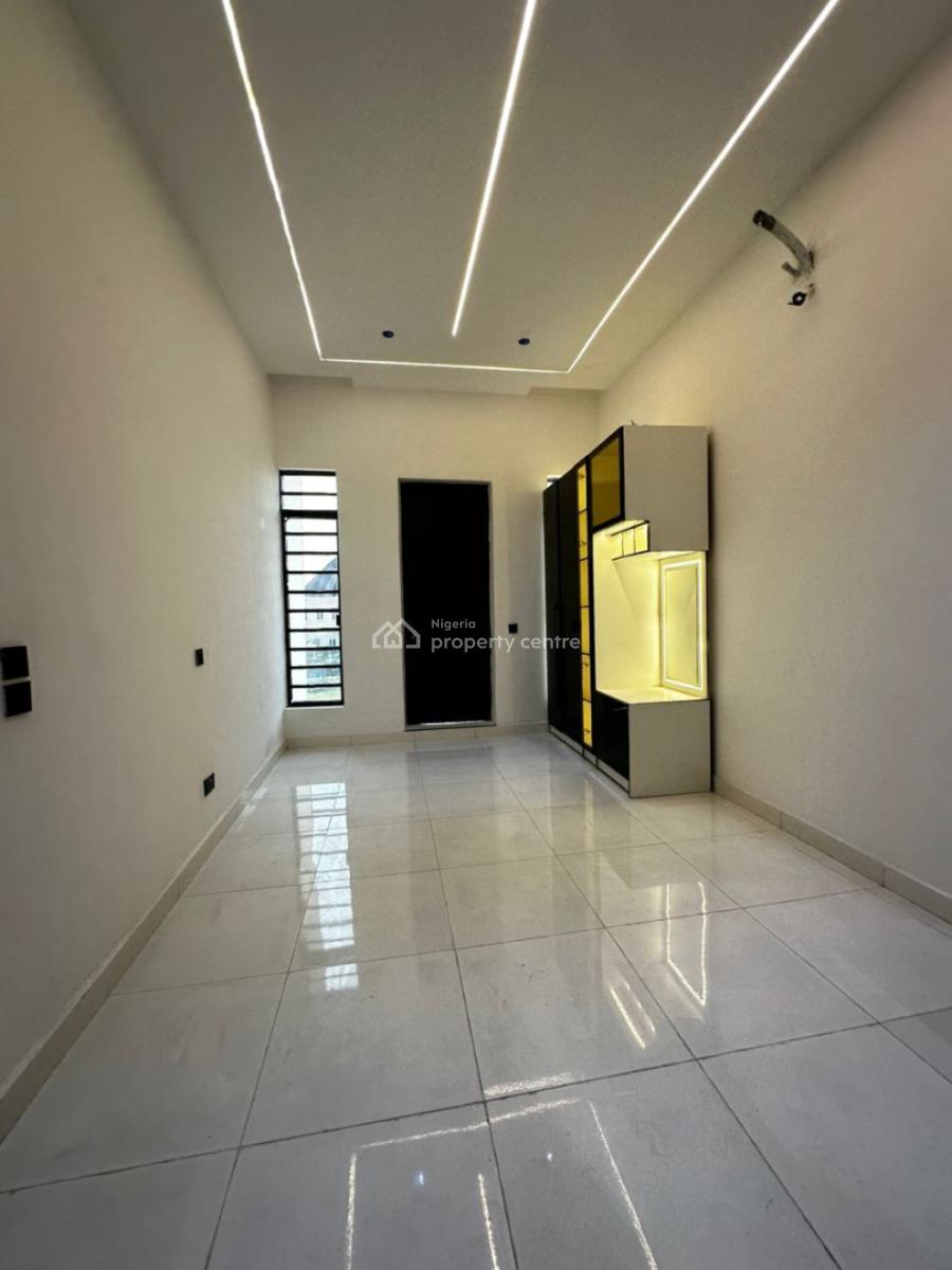 Spacious 5bedroom Detached Duplex with Pool and Bq in a Secure Estate, Chevron, Lekki, Lagos, Detached Duplex for Sale