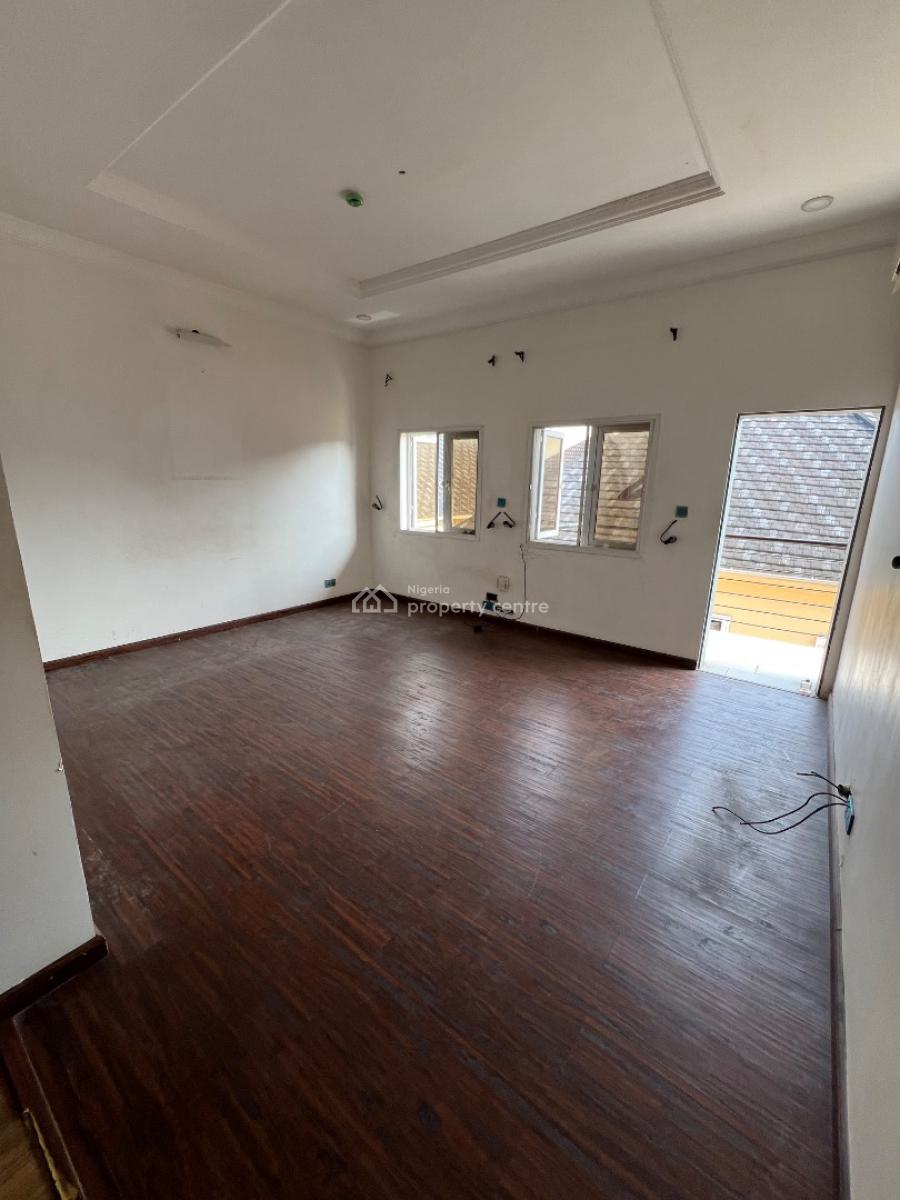 English-styled Miniflat in Bera Estate, Chevron, with 3 Acs & Inverter, Chevron, Bera Estate, Lekki Phase 1, Lekki, Lagos, Mini Flat (room and Parlour) for Rent