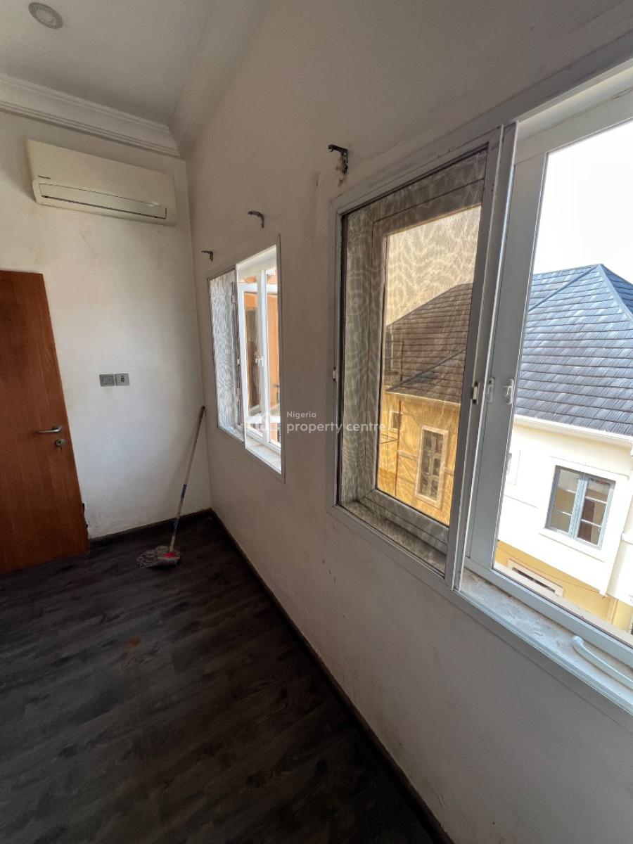 English-styled Miniflat in Bera Estate, Chevron, with 3 Acs & Inverter, Chevron, Bera Estate, Lekki Phase 1, Lekki, Lagos, Mini Flat (room and Parlour) for Rent