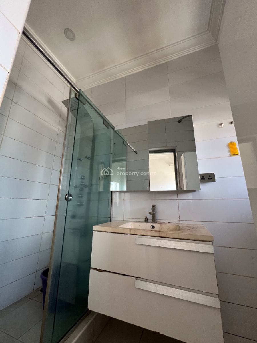 English-styled Miniflat in Bera Estate, Chevron, with 3 Acs & Inverter, Chevron, Bera Estate, Lekki Phase 1, Lekki, Lagos, Mini Flat (room and Parlour) for Rent