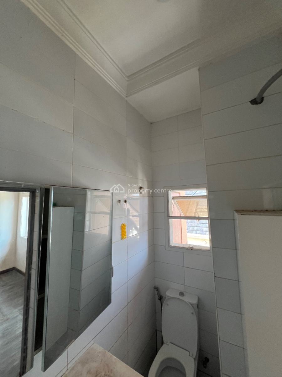 English-styled Miniflat in Bera Estate, Chevron, with 3 Acs & Inverter, Chevron, Bera Estate, Lekki Phase 1, Lekki, Lagos, Mini Flat (room and Parlour) for Rent