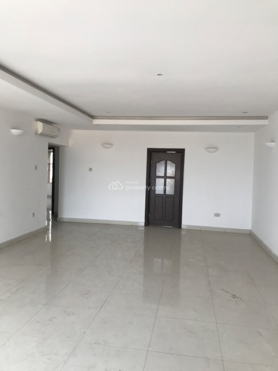 Fully Service 3 Bedroom Paint House with Bq @lekki Phase 1, Off Hakeem Dickson, Lekki Phase 1, Lekki, Lagos, Flat / Apartment for Rent