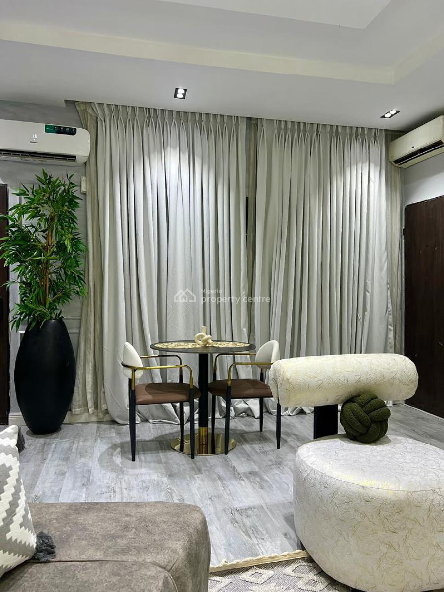 Luxury 3 Bedroom Apartment with Housekeeping and Ps5, Lekki Phase 1, Lekki, Lagos, Flat / Apartment Short Let