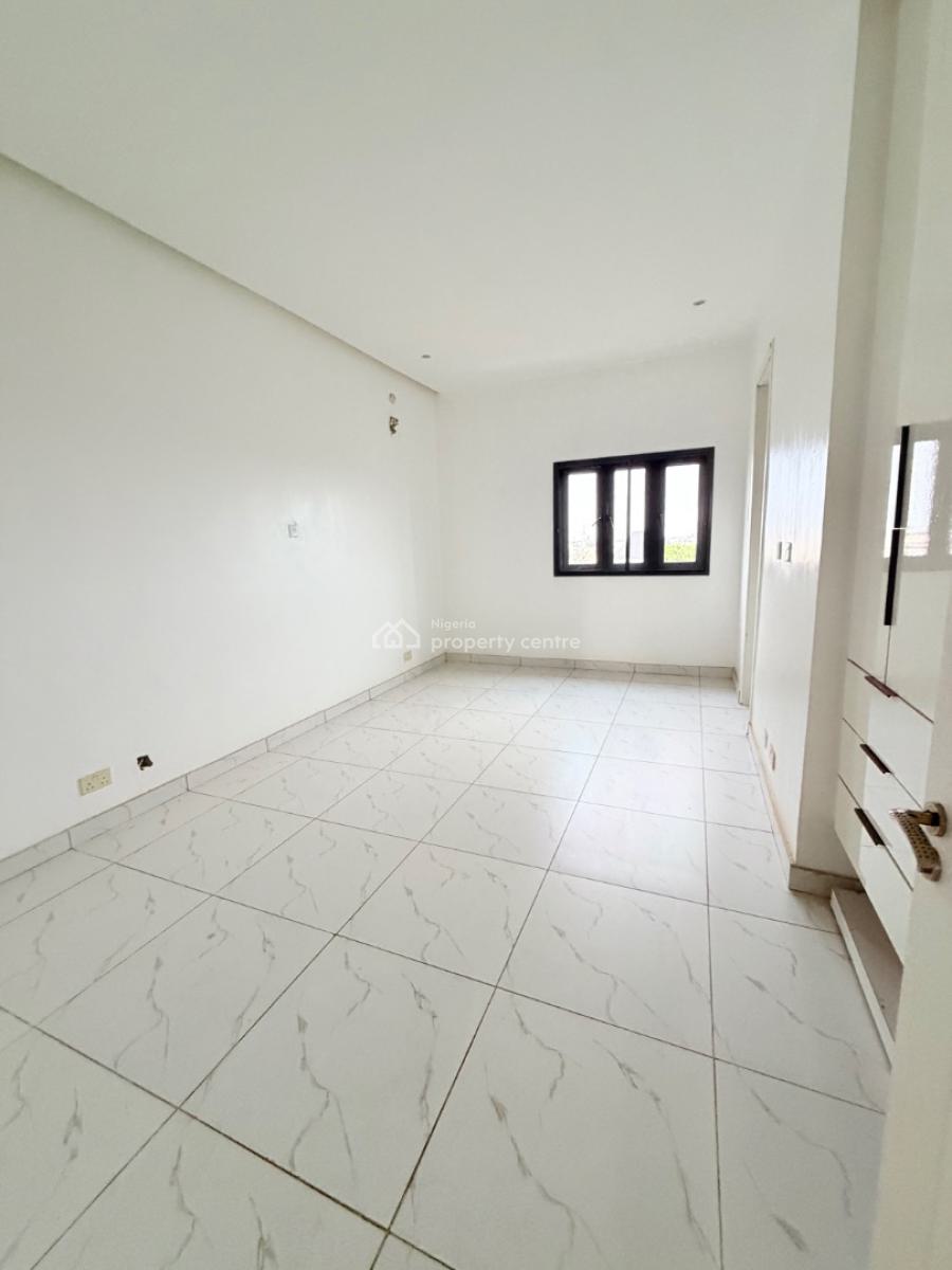 Lovely Built 4 Bedroom Terrace Duplex with a Room Bq, Obanikoro, Shomolu, Lagos, Terraced Duplex for Sale