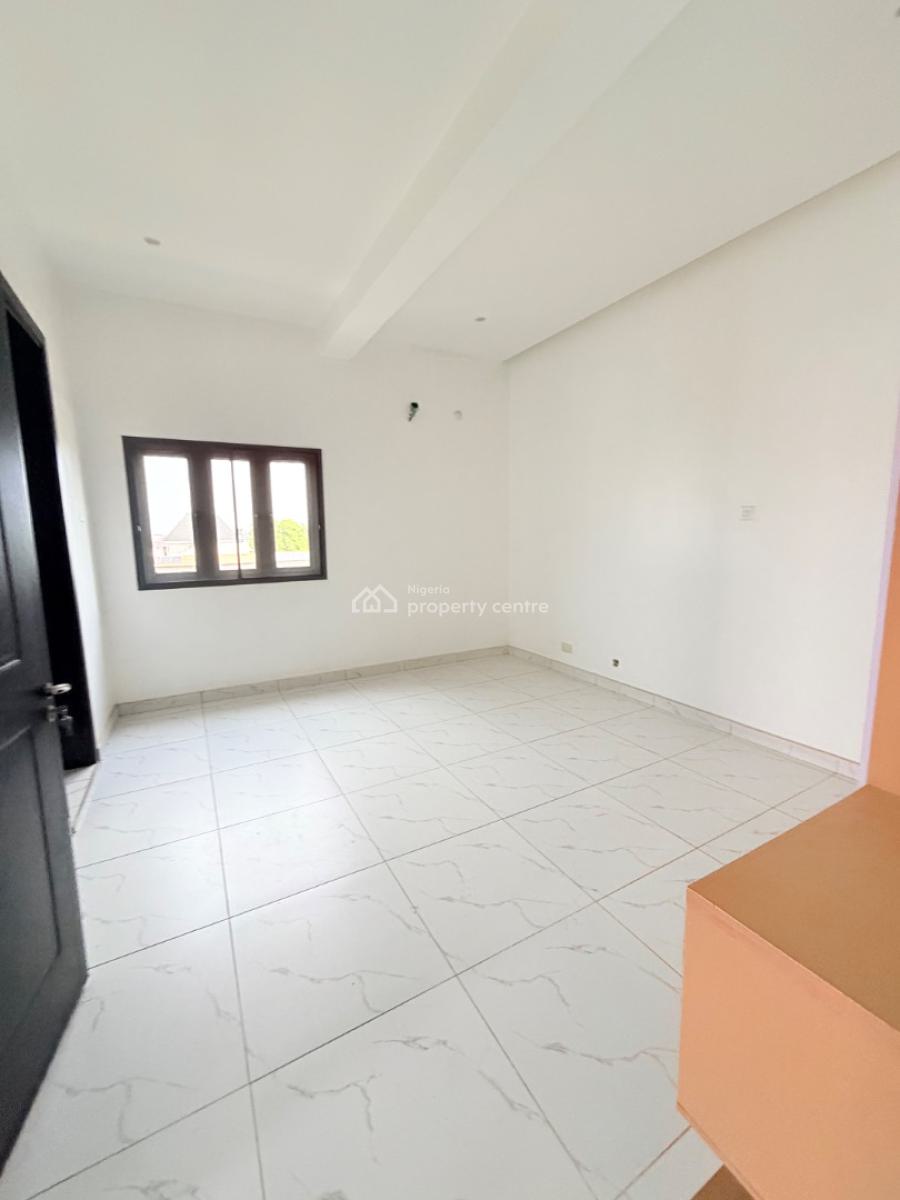 Lovely Built 4 Bedroom Terrace Duplex with a Room Bq, Obanikoro, Shomolu, Lagos, Terraced Duplex for Sale