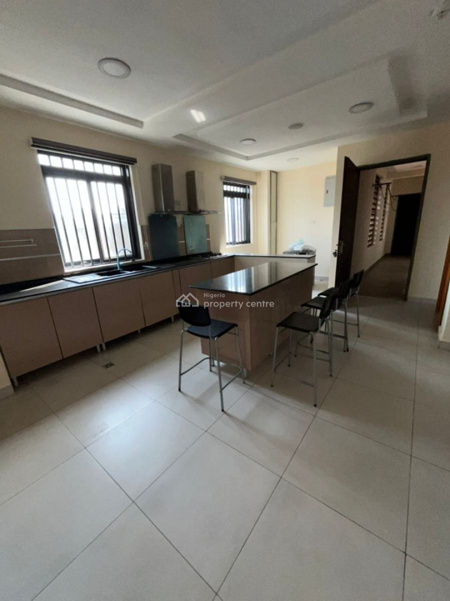 Nicely Finished 3bedroom Apartment with 1room Bq, Lekki Phase 1, Lekki, Lagos, Flat / Apartment for Rent