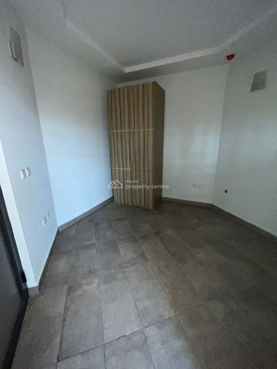 Nicely Finished 3bedroom Apartment with 1room Bq, Lekki Phase 1, Lekki, Lagos, Flat / Apartment for Rent