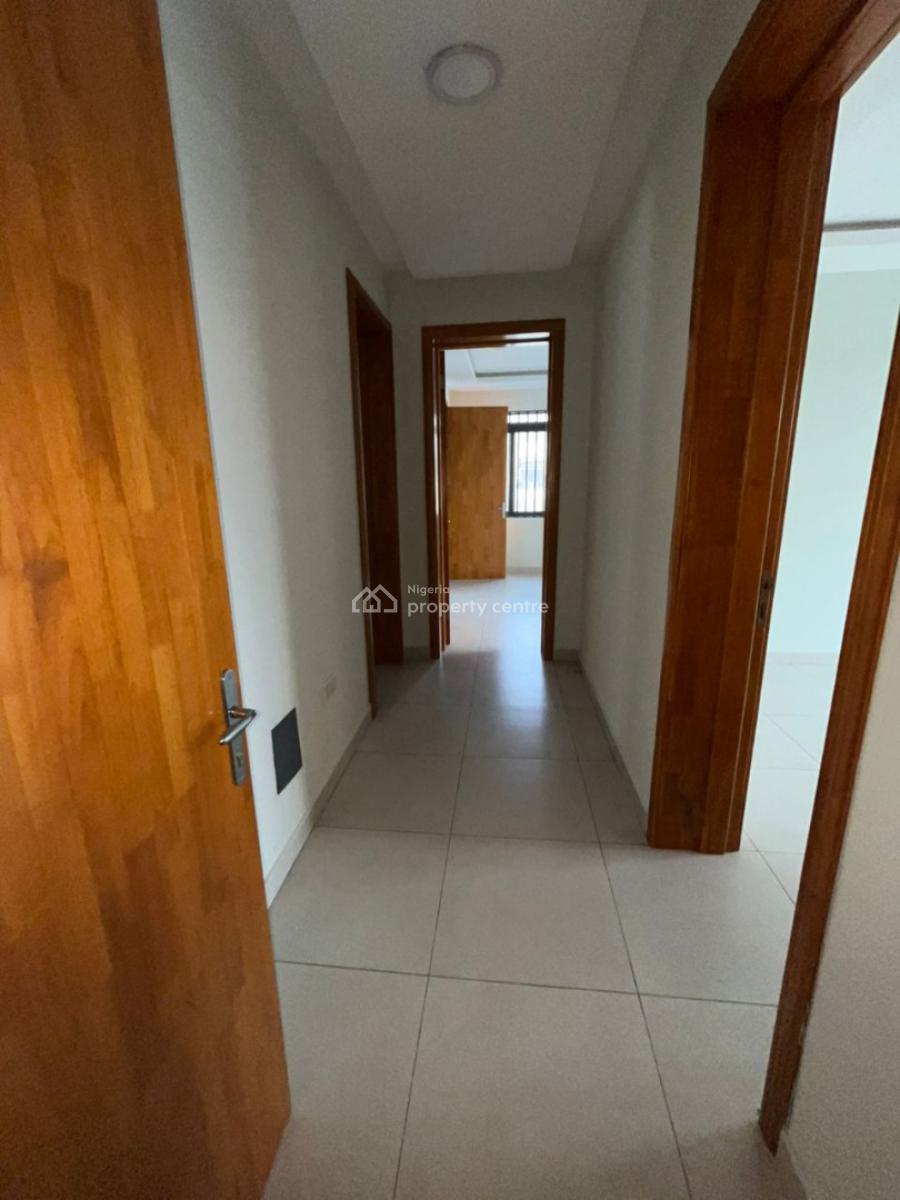 Nicely Finished 3bedroom Apartment with 1room Bq, Lekki Phase 1, Lekki, Lagos, Flat / Apartment for Rent