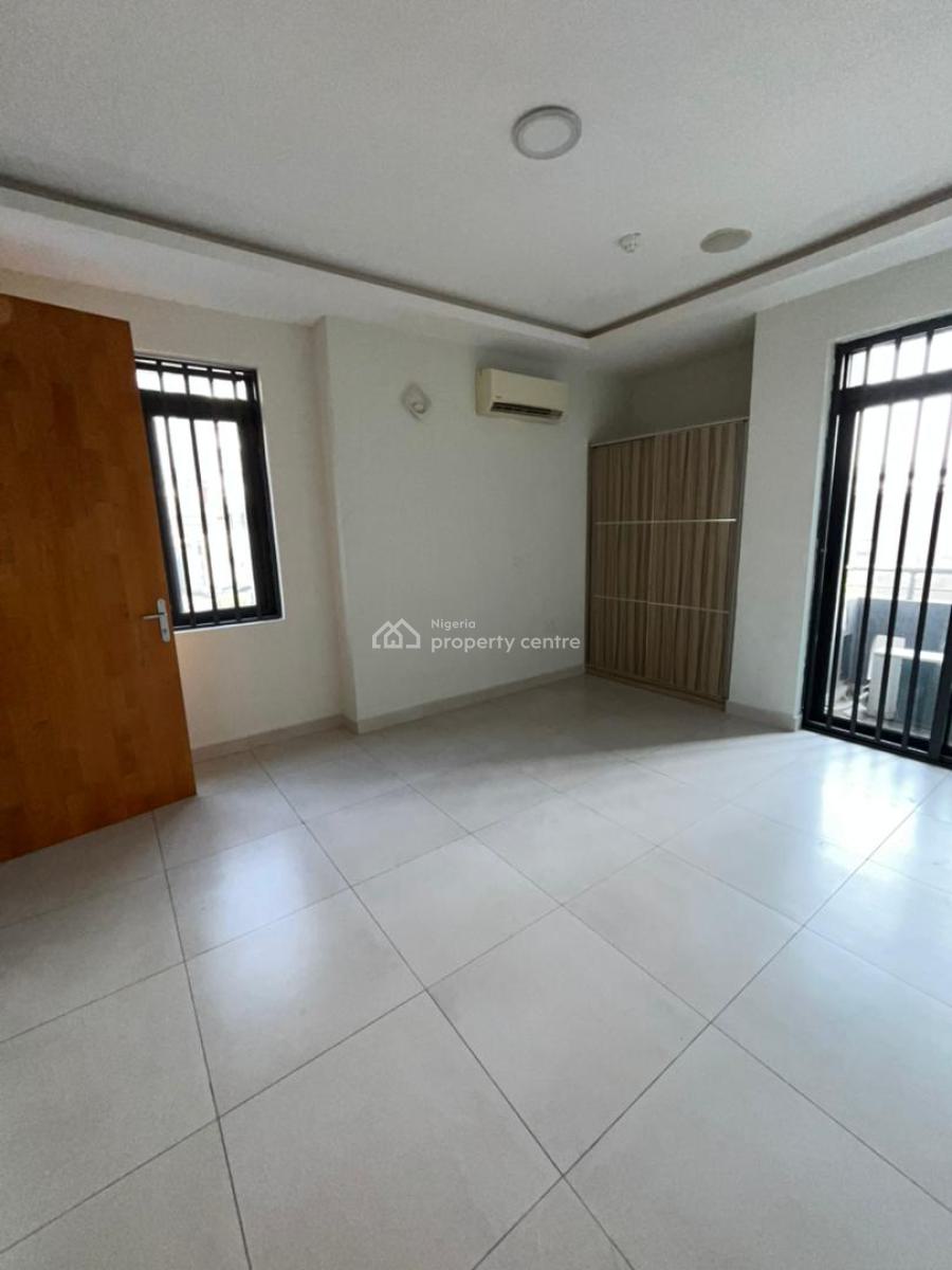 Nicely Finished 3bedroom Apartment with 1room Bq, Lekki Phase 1, Lekki, Lagos, Flat / Apartment for Rent