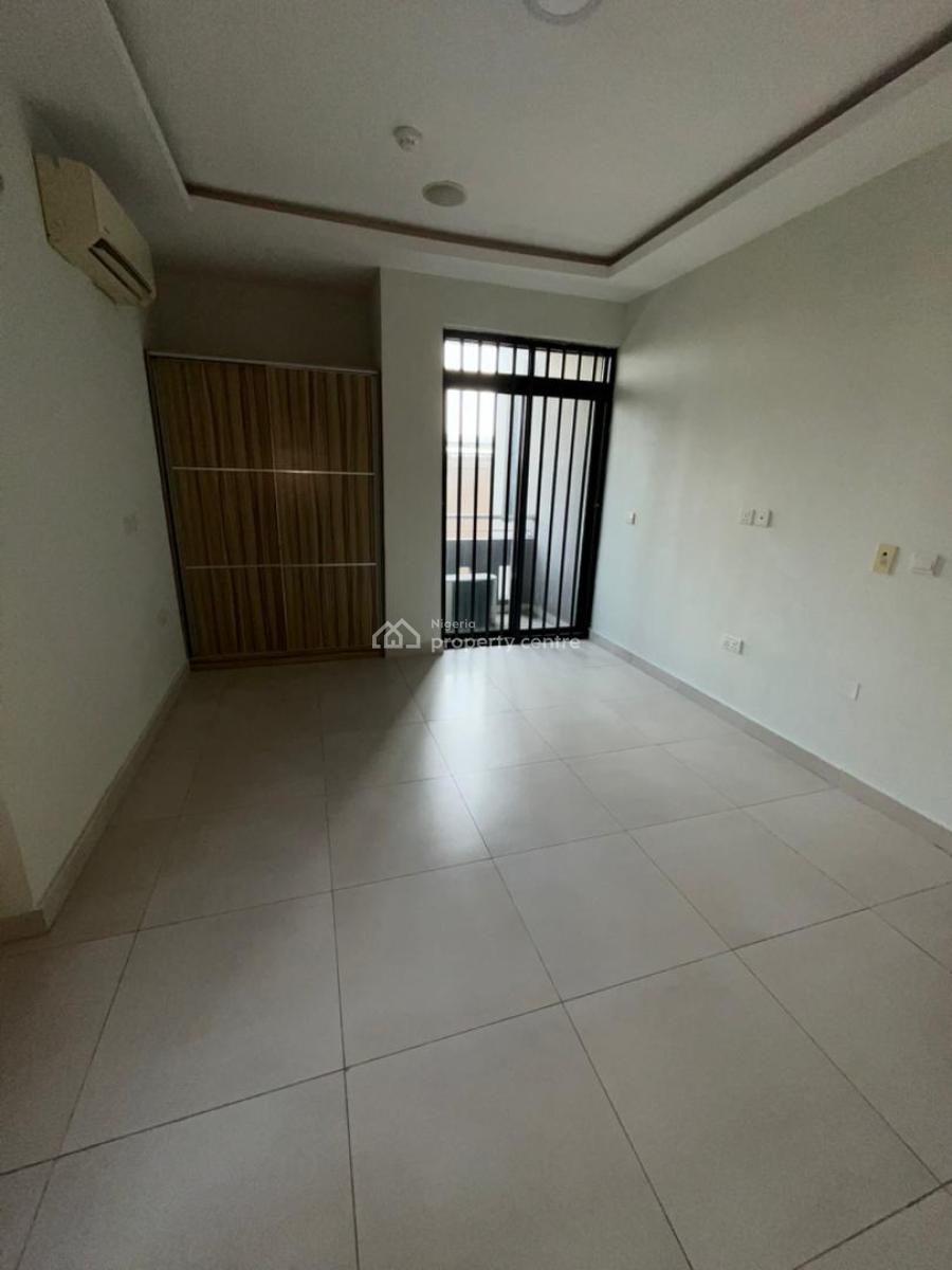 Nicely Finished 3bedroom Apartment with 1room Bq, Lekki Phase 1, Lekki, Lagos, Flat / Apartment for Rent