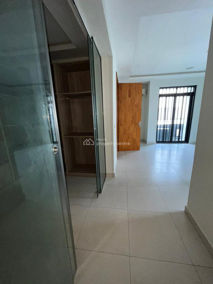 Nicely Finished 3bedroom Apartment with 1room Bq, Lekki Phase 1, Lekki, Lagos, Flat / Apartment for Rent