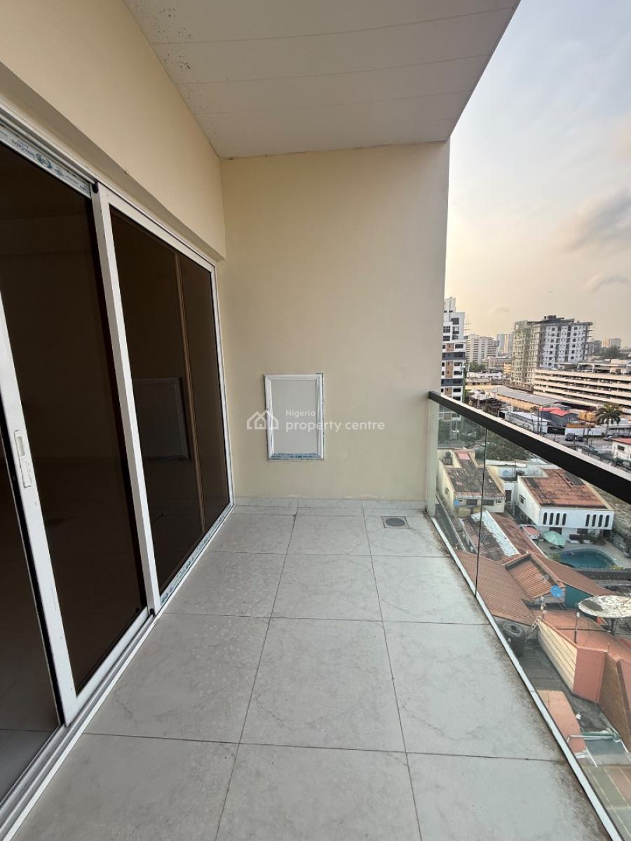 4 Bedroom Penthouse with Maids Room, Victoria Island (vi), Lagos, Flat / Apartment for Sale