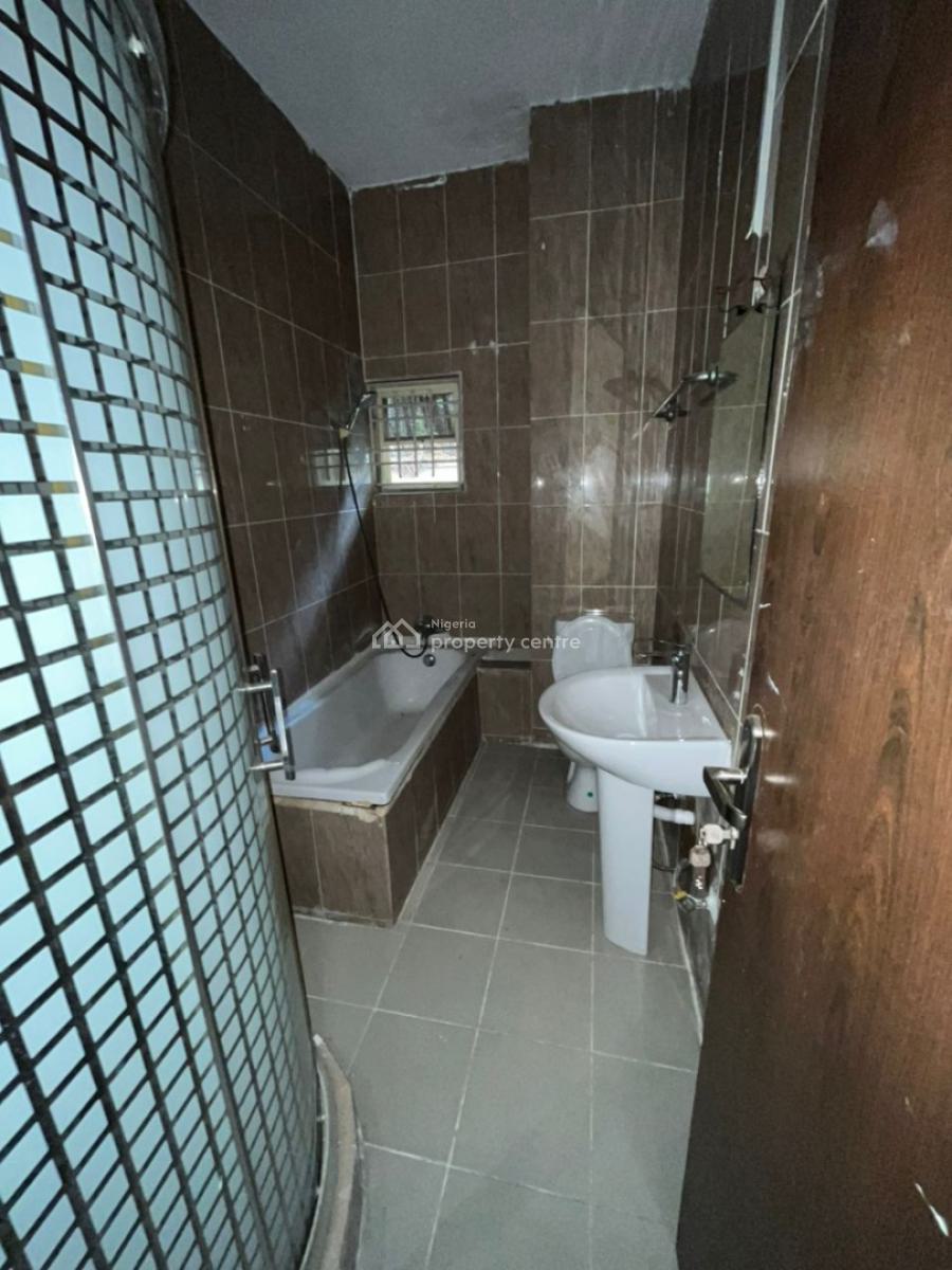 3 Bedroom Apartment with 1 Room Bq, Lekki Phase 1, Lekki, Lagos, Flat / Apartment for Rent