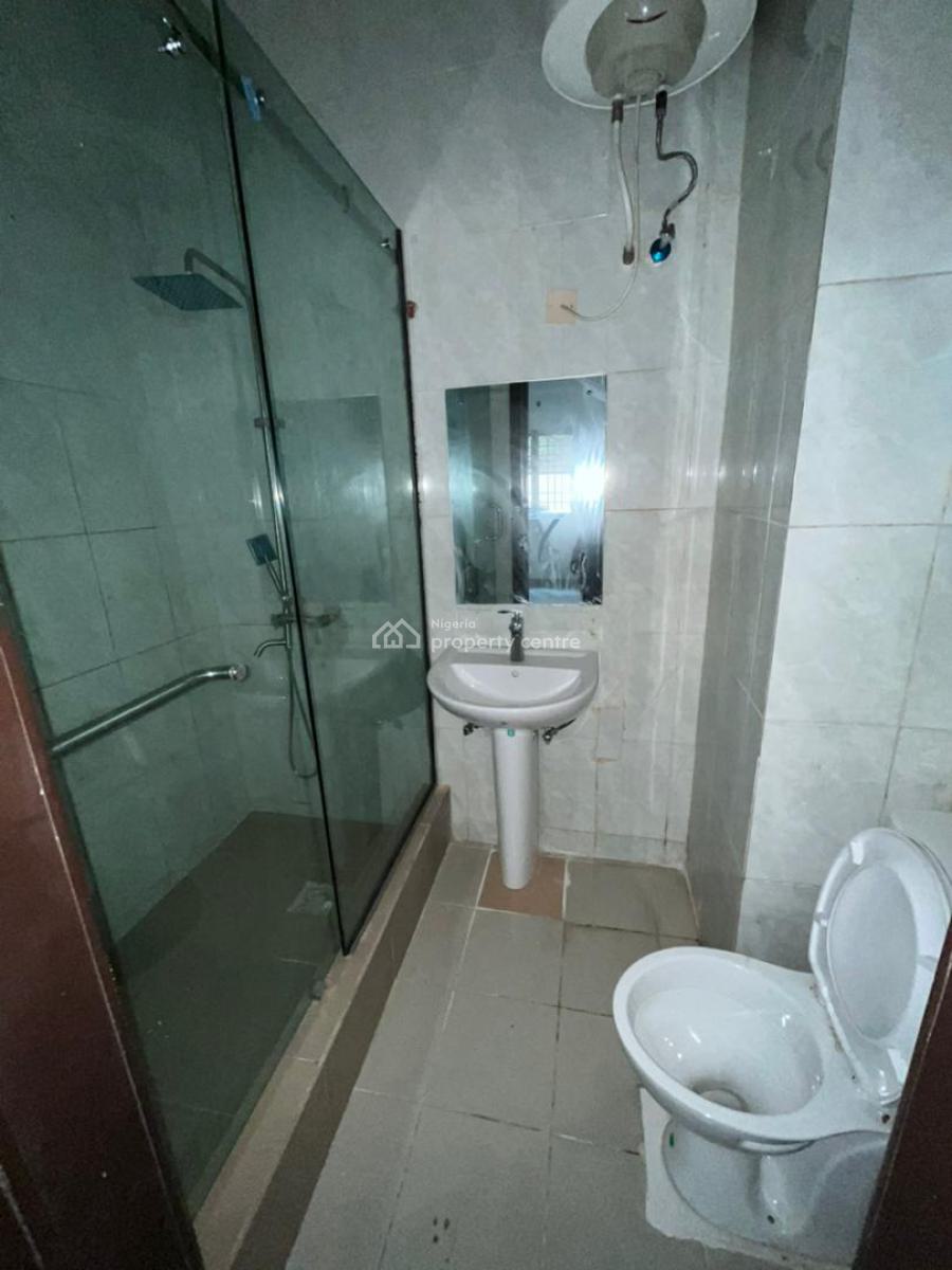 3 Bedroom Apartment with 1 Room Bq, Lekki Phase 1, Lekki, Lagos, Flat / Apartment for Rent