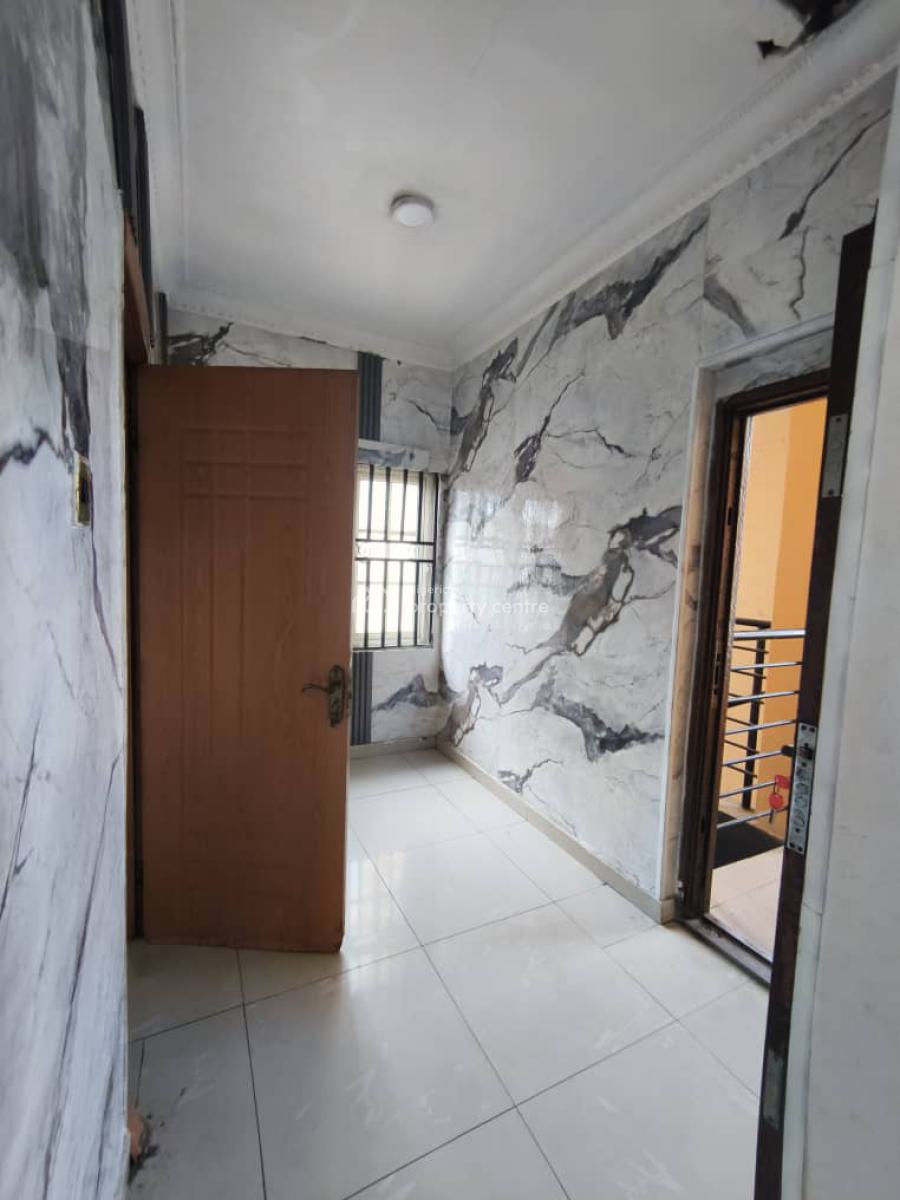 Spacious Self Service 3bedroom Apartment, Off Hakeem Dickson, Lekki Phase 1, Lekki, Lagos, Flat / Apartment for Rent